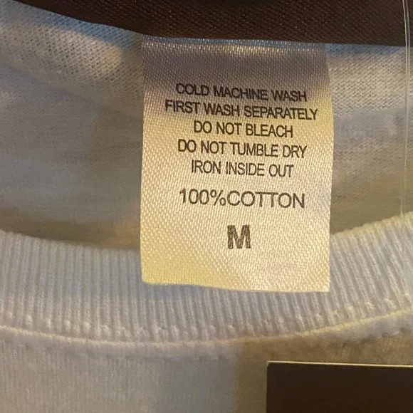 Sydney Opera House Graphic T-Shirt - NWT - Picture 5 of 5